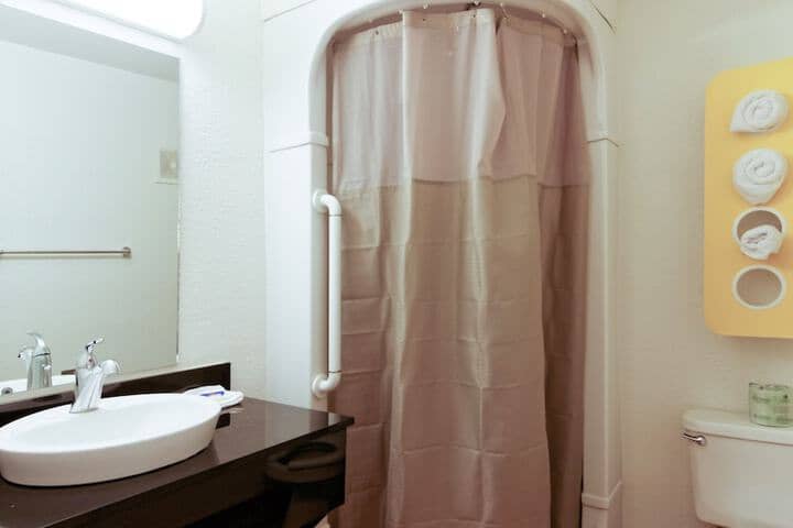 Room 19 of 25